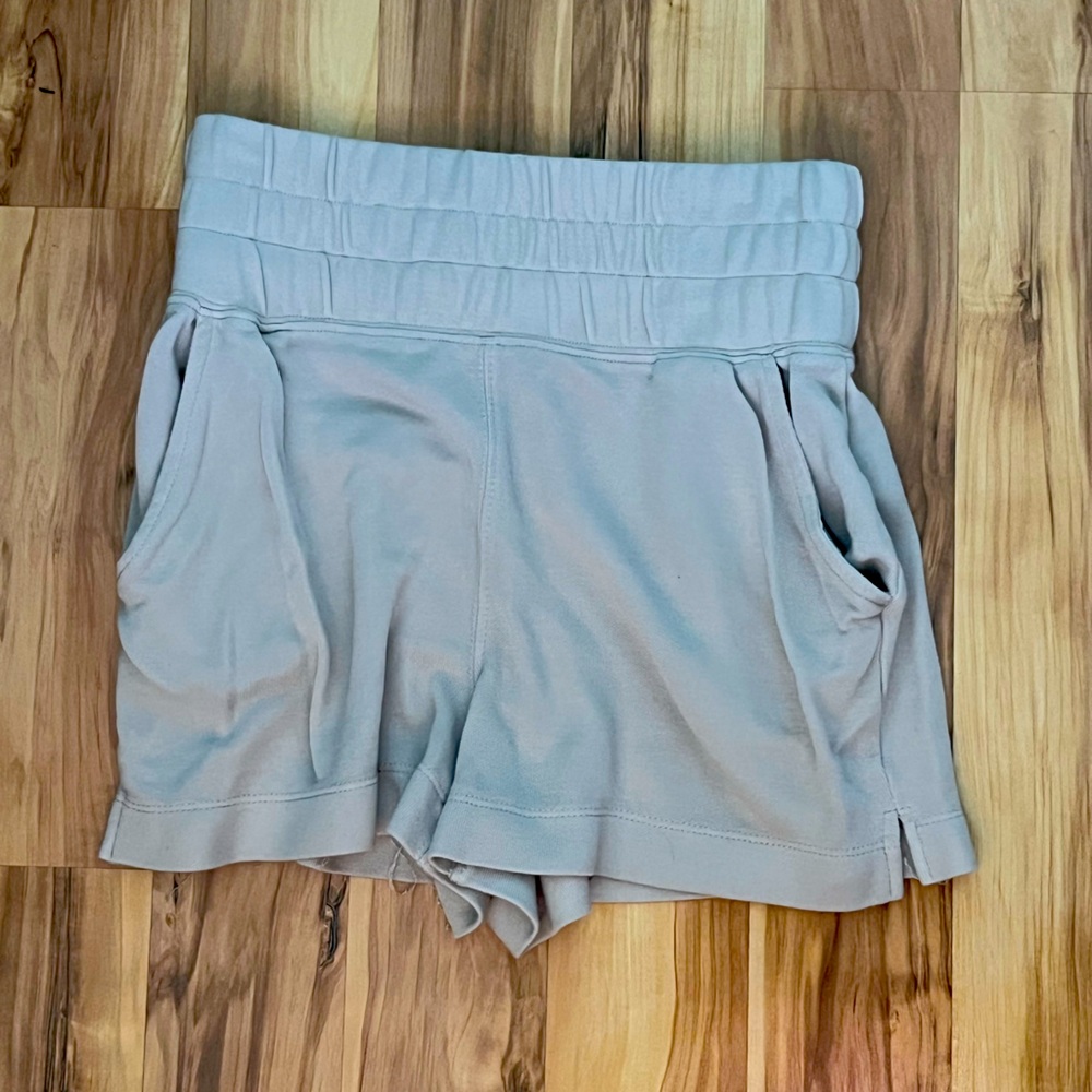 Soft lounge shorts - comfort - stretchy - high rise - Wishlist (los Angeles)